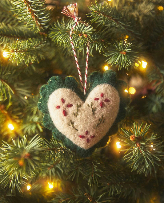 FELT HEART CHRISTMAS DECORATION