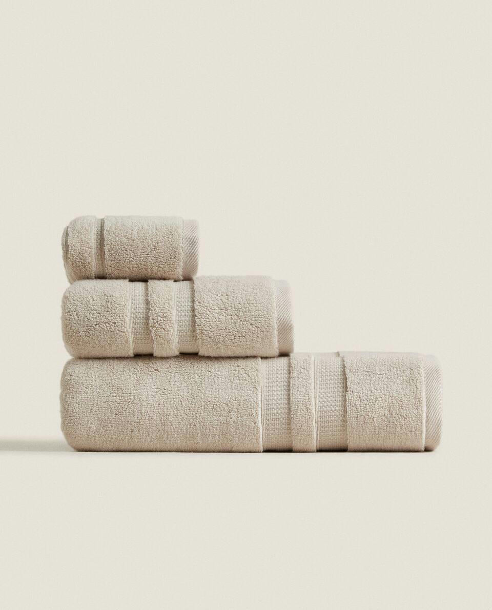 EXTRA SOFT TOWEL WITH DOUBLE BORDER