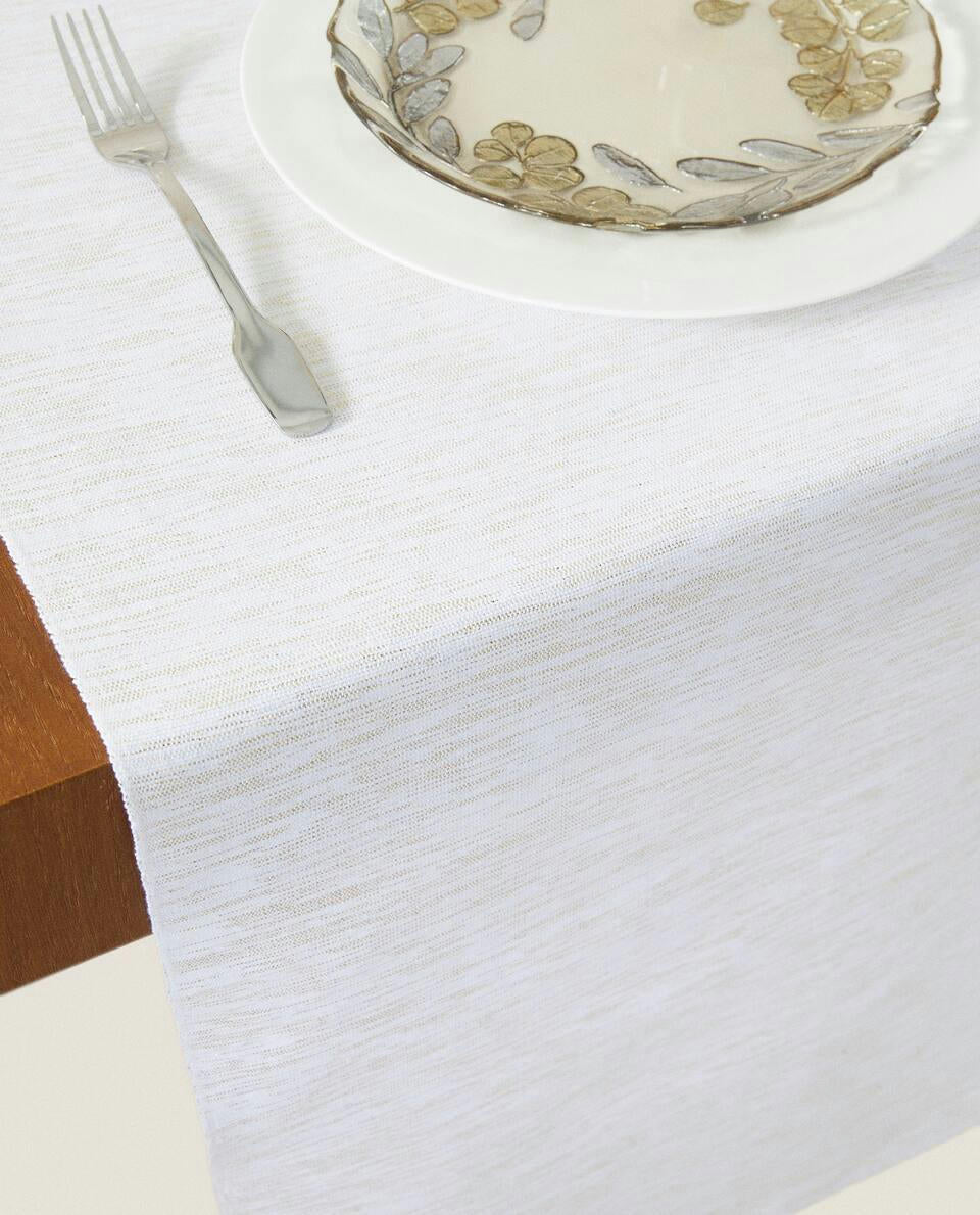 CHRISTMAS GLITTERY TABLE RUNNER