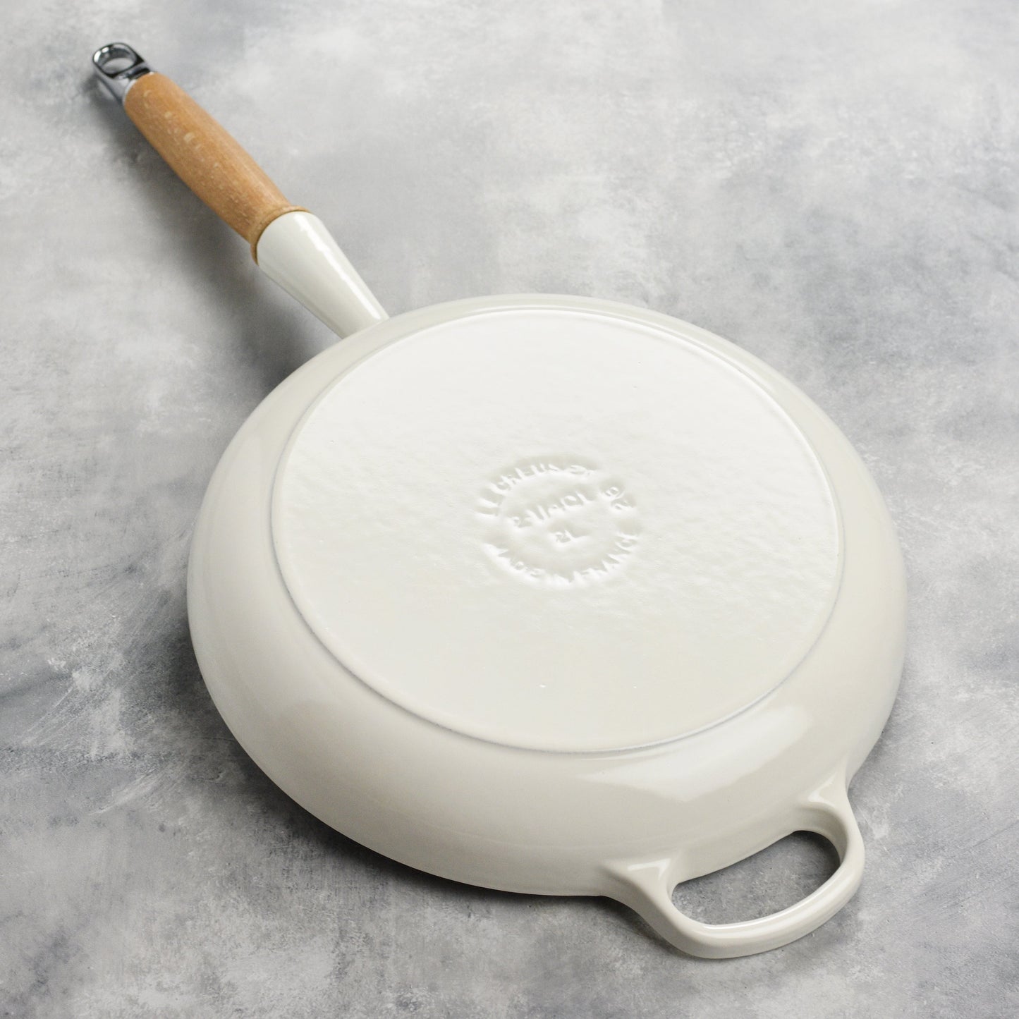 Cast Iron 10.25-inch White Fry Pan with Wood Handle