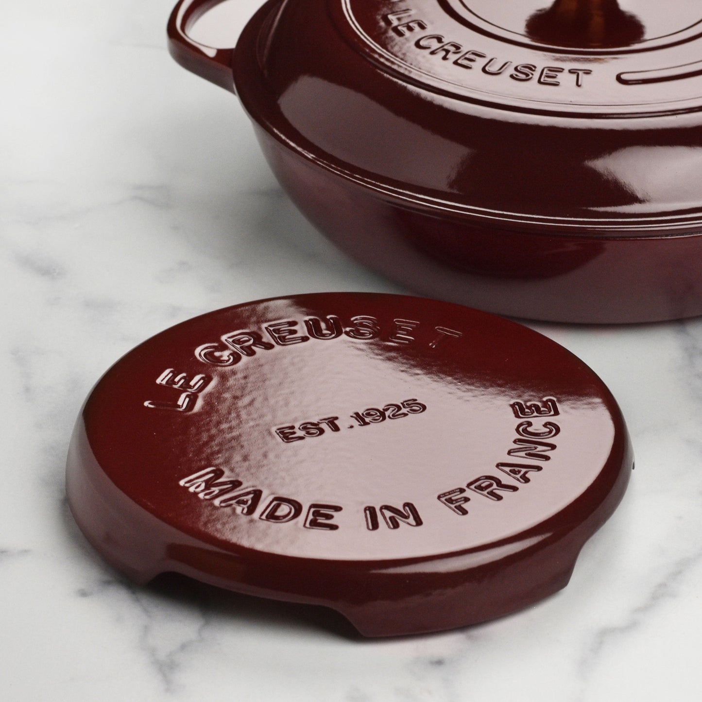 Signature Cast Iron 8.8-inch Rhone Round Trivet