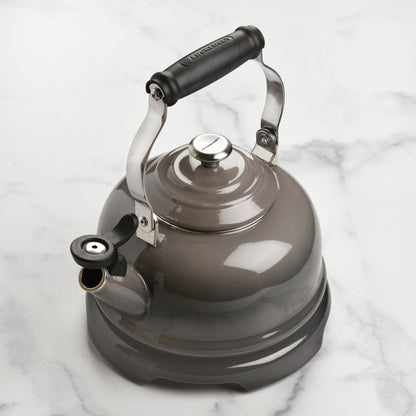 Signature Cast Iron 8.8-inch Oyster Round Trivet