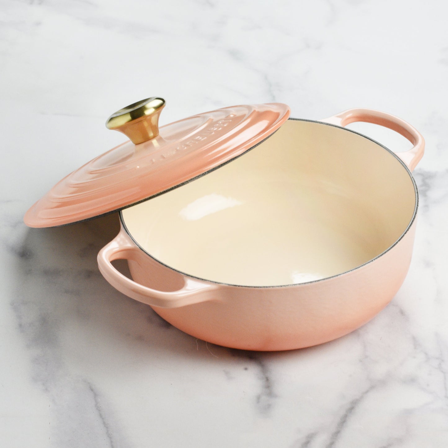 Signature Cast Iron 3.5-quart Peche Sauteuse Dutch Oven