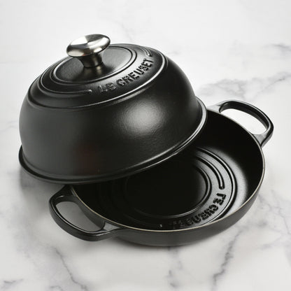 Signature Cast Iron 9.5-inch Licorice Bread Oven