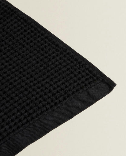 WAFFLE-KNIT COTTON TOWEL