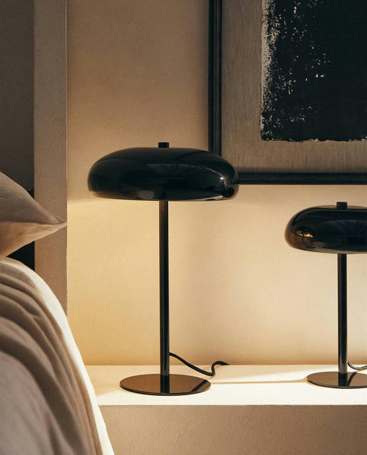 LARGE MONOCHROME LAMP