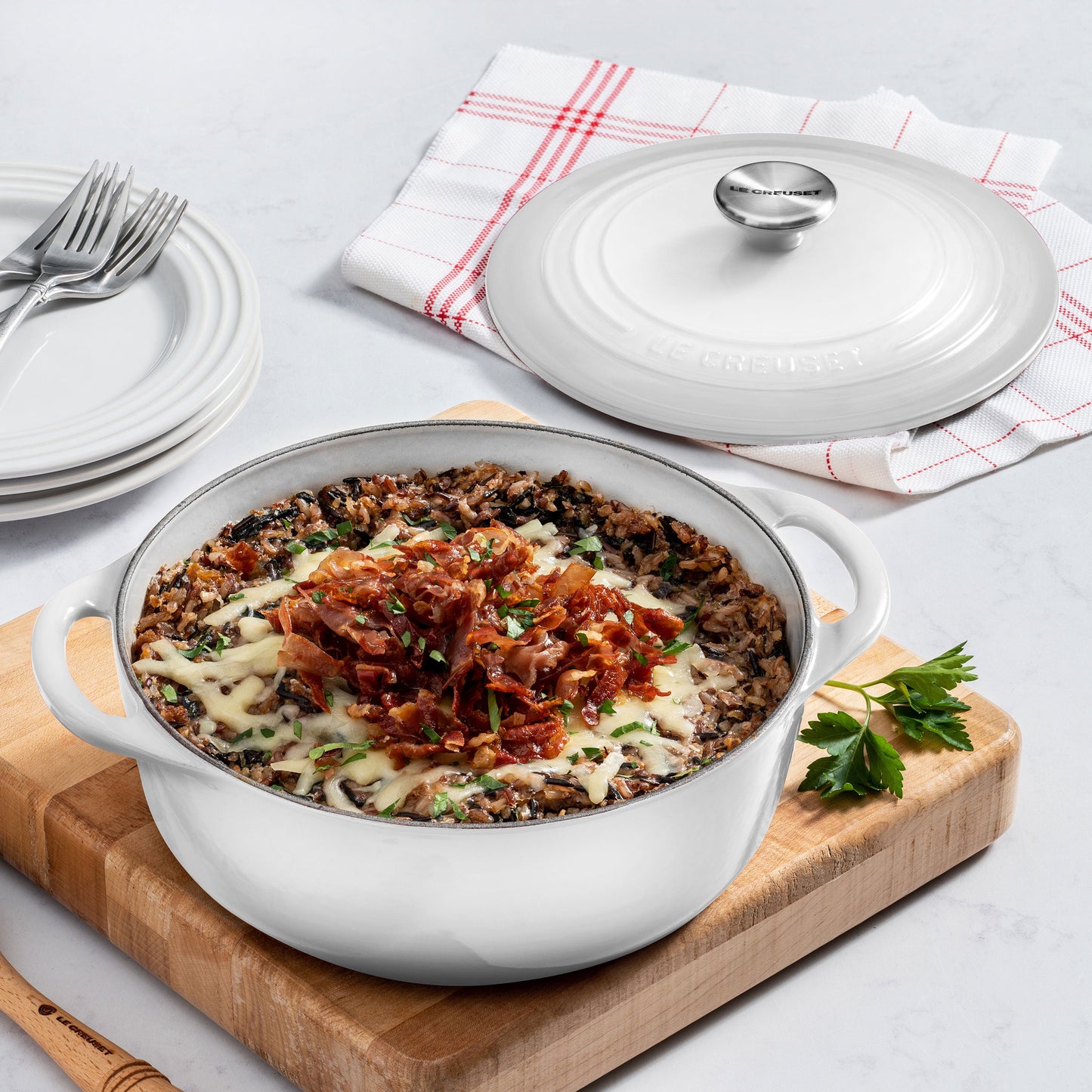 Cast Iron 2.75-quart White Shallow Round Dutch Oven